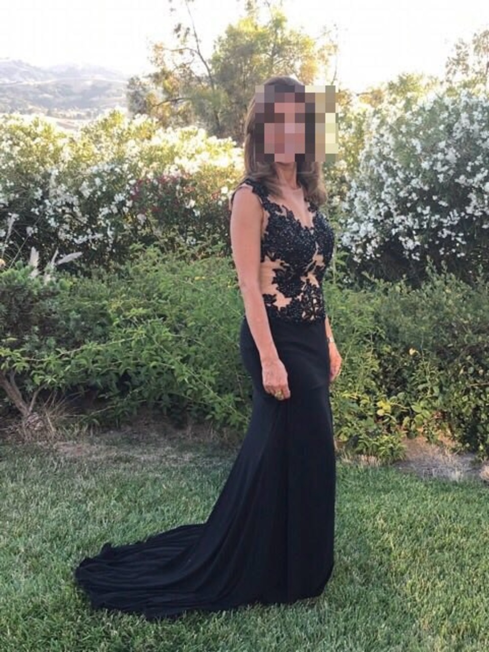 Black Lace Appliqué Fitted Prom Gown